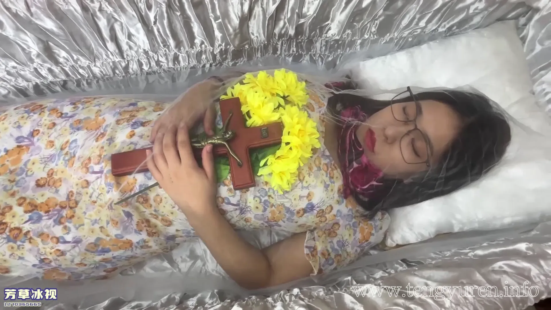 [芳草冰视]化妆入殓