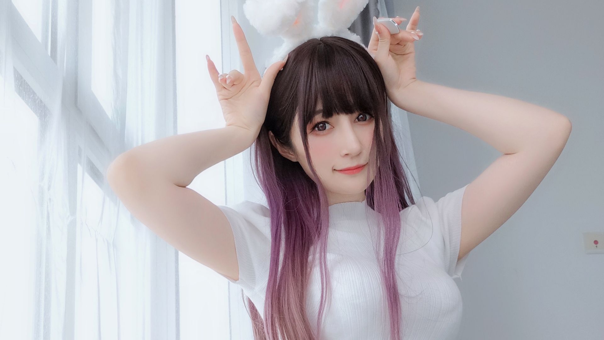 白银81化身为紫发兔耳萌娘在线邀宠，白银81最新图集免费在线预览