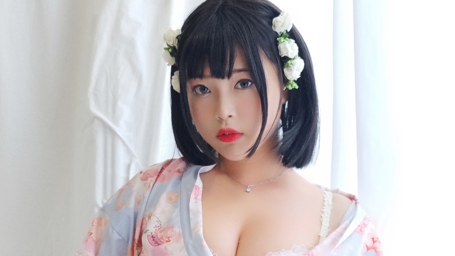 白烨cos与花间的秘密,那个午后的春风醉梦
