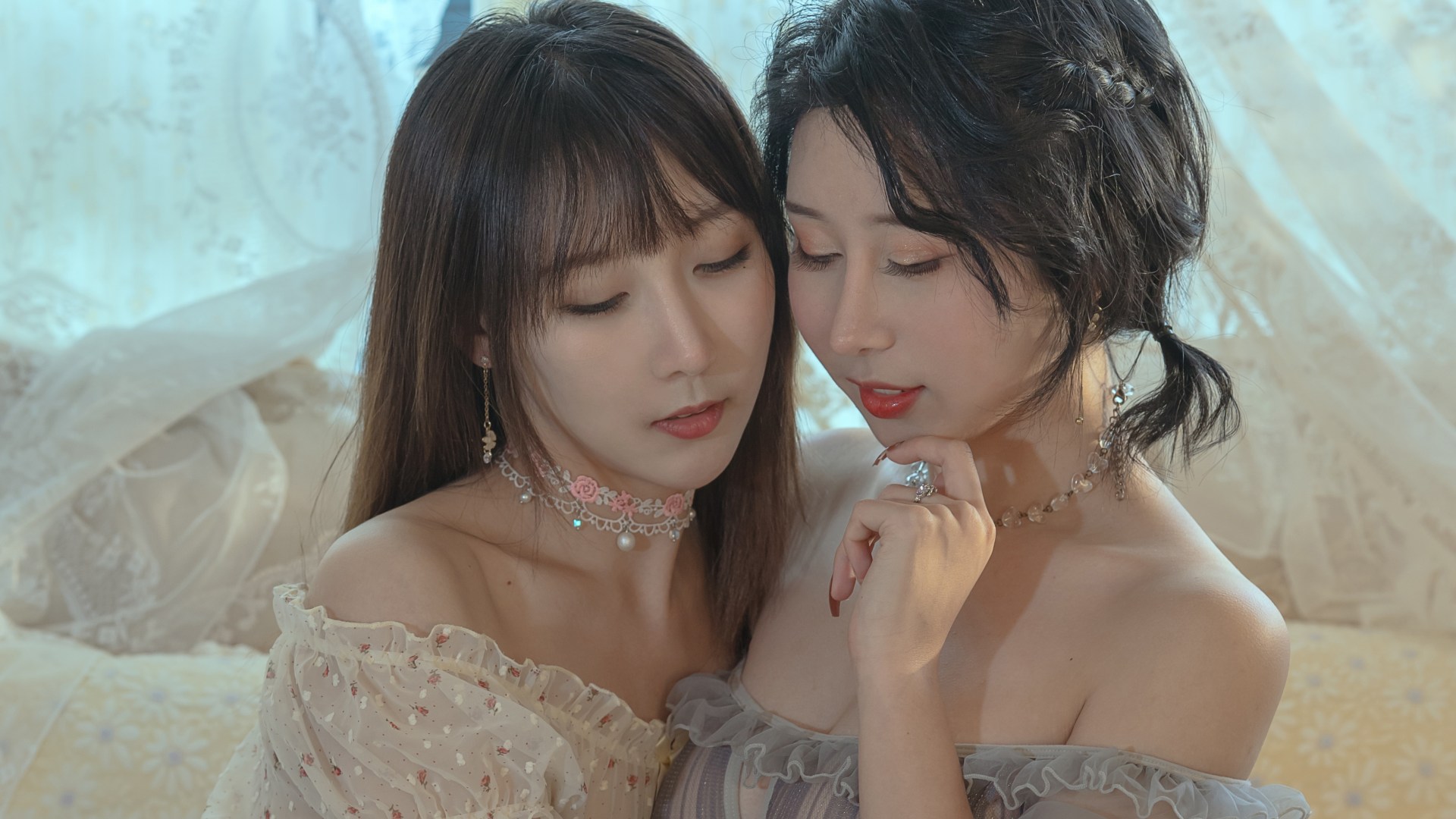 云溪溪图片集欣赏:奶桃午后,慢时光里的甜蜜瞬间