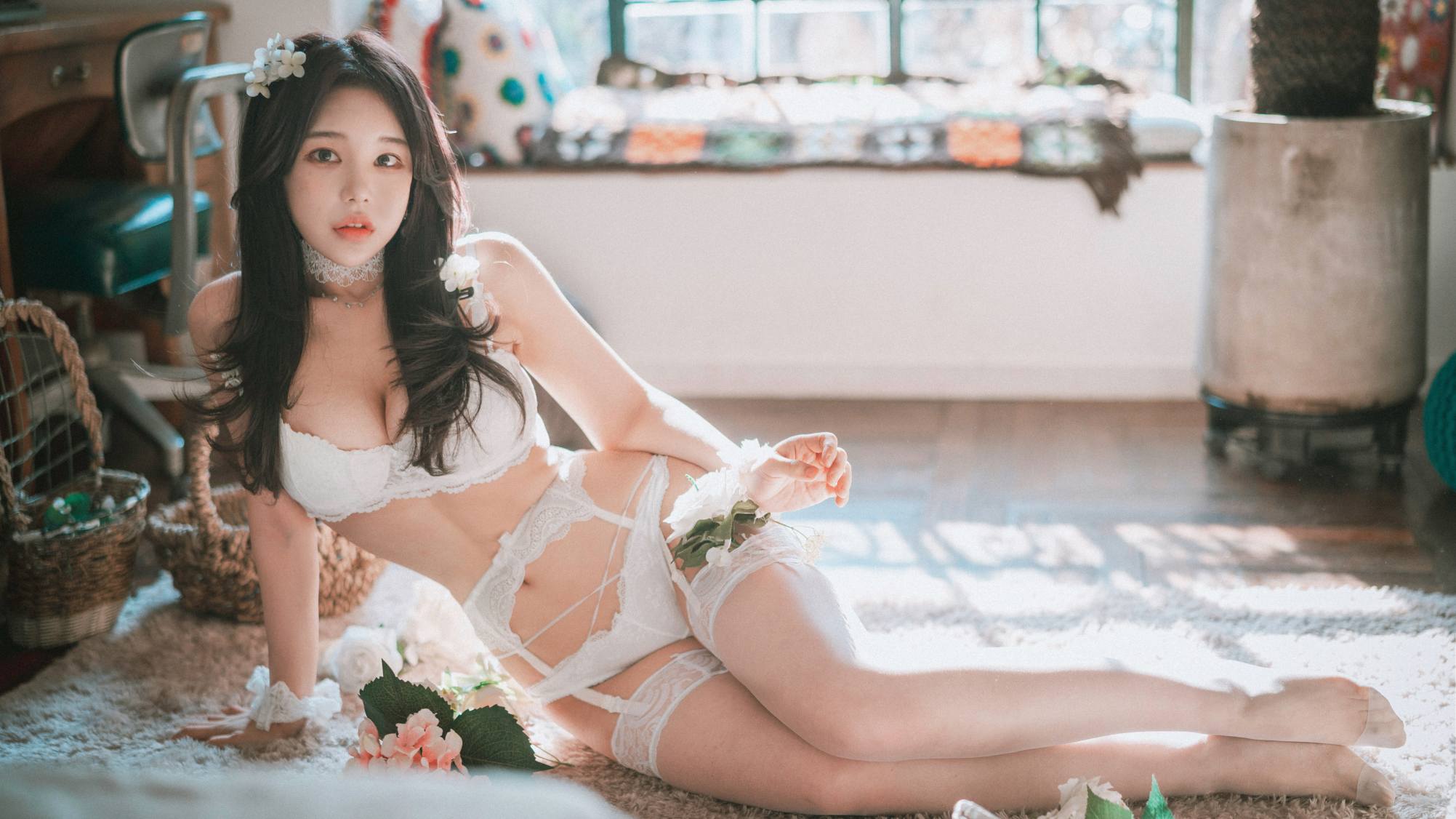 Zzyuri(쮸리)新作赏析:梦中花,白如雪,探索韩国妹纸的爱与美