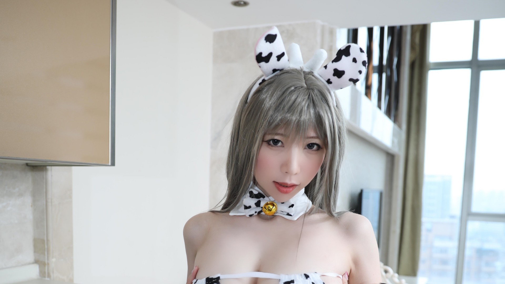 小奶牛鹿野希全新cos写真合集赏析,是你的枕边女友~