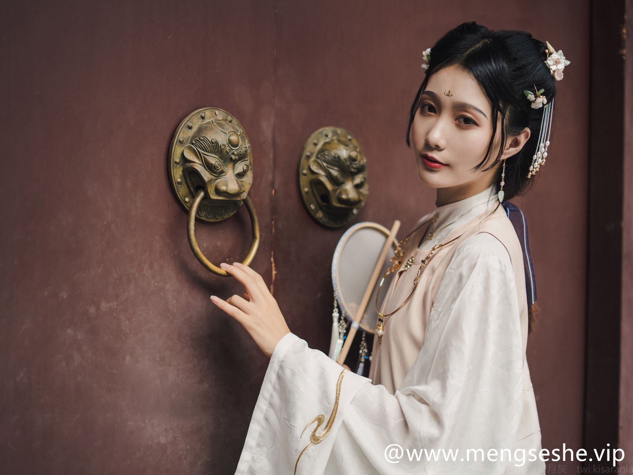 如月灰(KisaragiAsh)写真图片集套图[22套][3.51GB]合集网盘下载