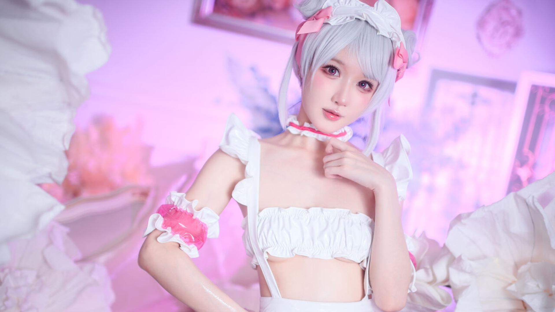 阿包也是兔娘cos图片集欣赏:《七夕粉粉女仆》温暖与甜美的视觉盛宴