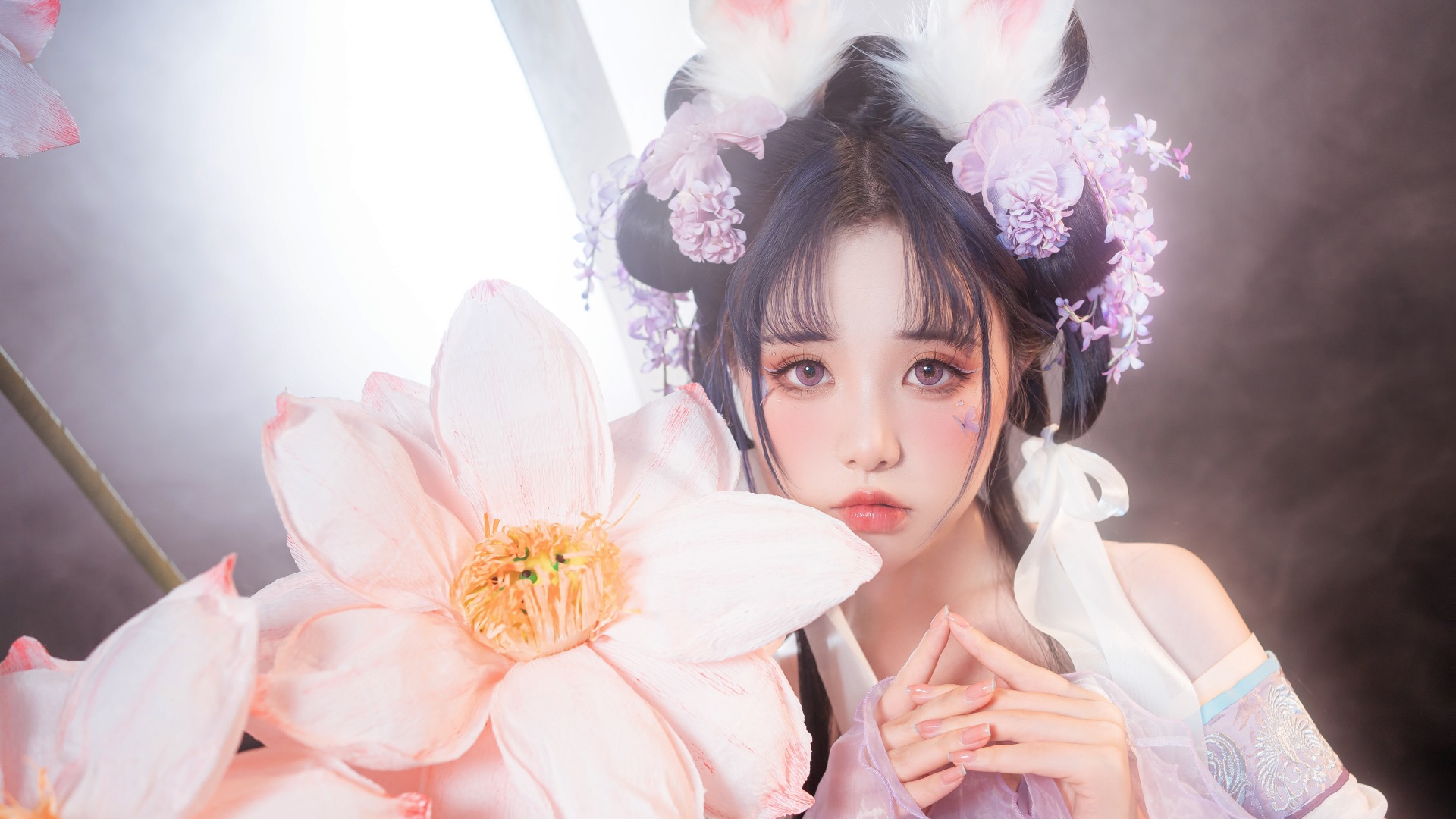 喵小吉cos诠释古典美的现代魅力,送给绅士们的美丽礼物