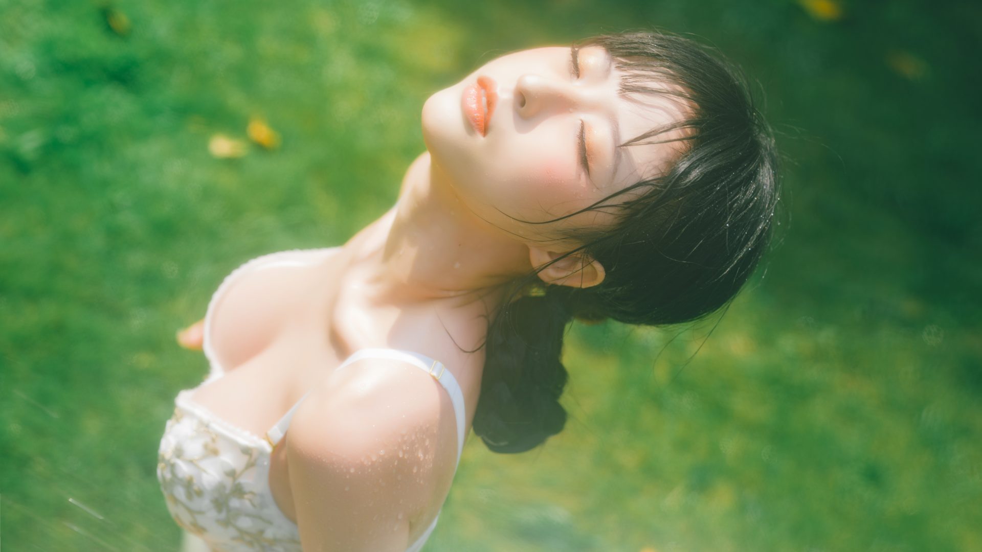 人间水蜜桃清水由乃cos洛丽塔，清新可爱元气满满~