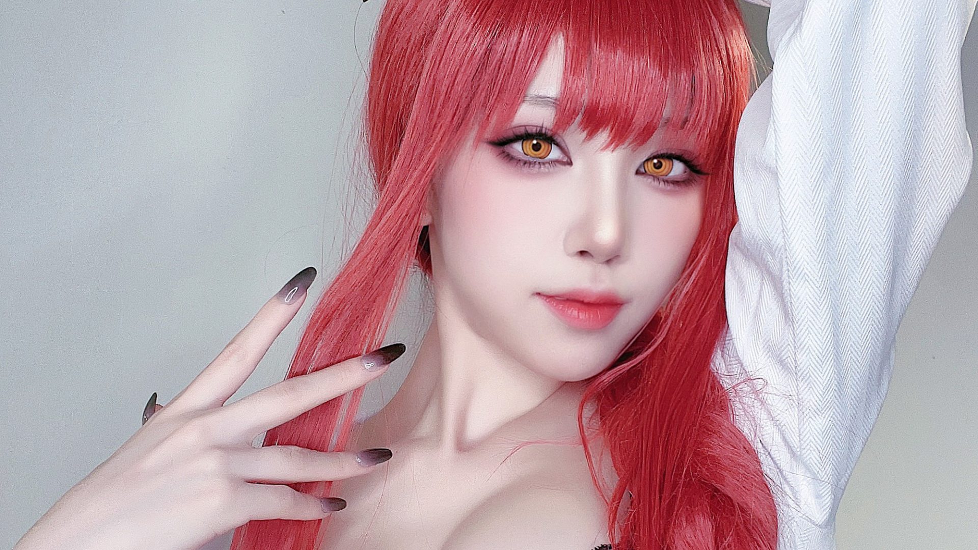 水淼Aqua魅力十足,时尚与自信的完美融合