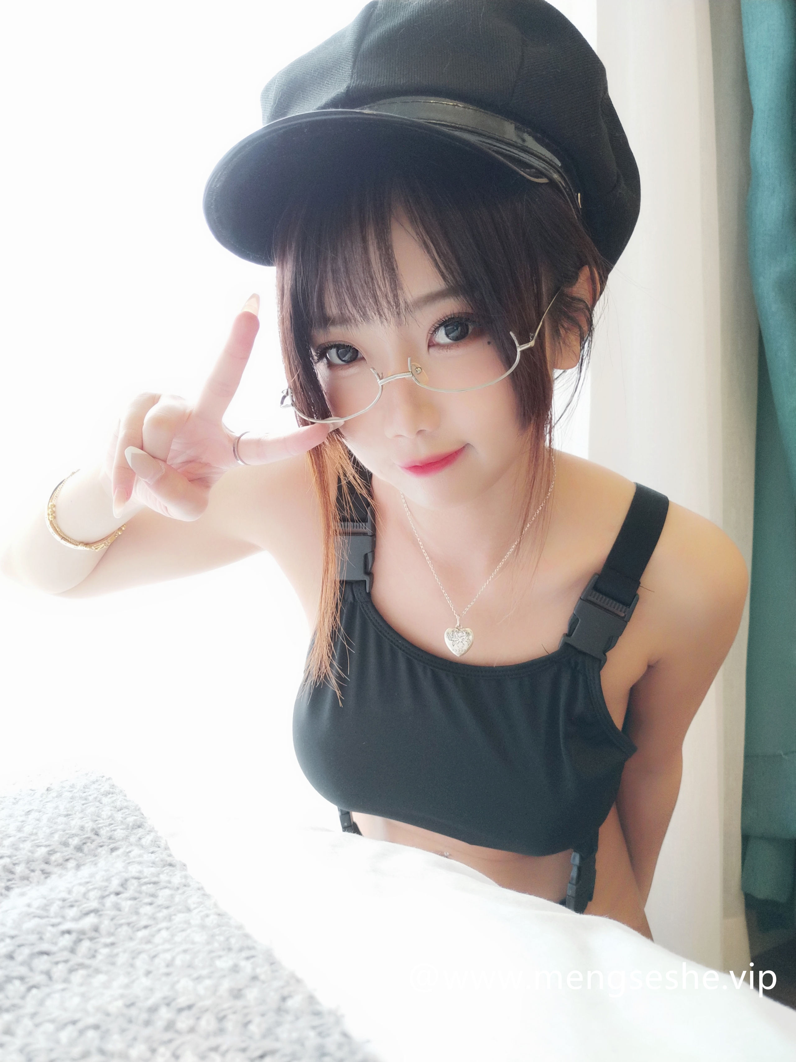 鬼畜瑶在不在w[cos写真图集全套][50套][7.8GB]合集网盘下载