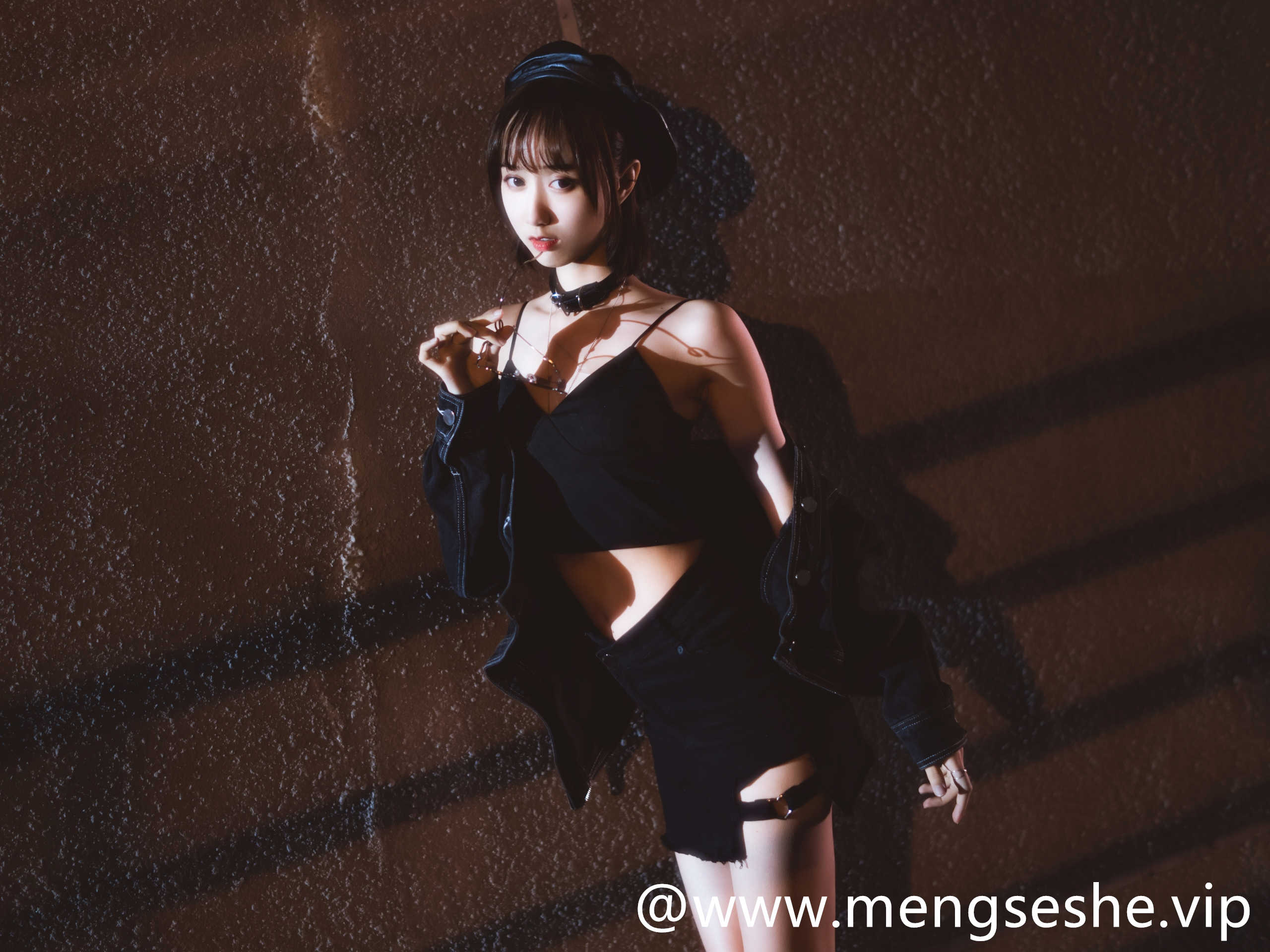 秀色掩今古，木绵绵OwO定要跨洋过海来见你，最新85套图片包下载