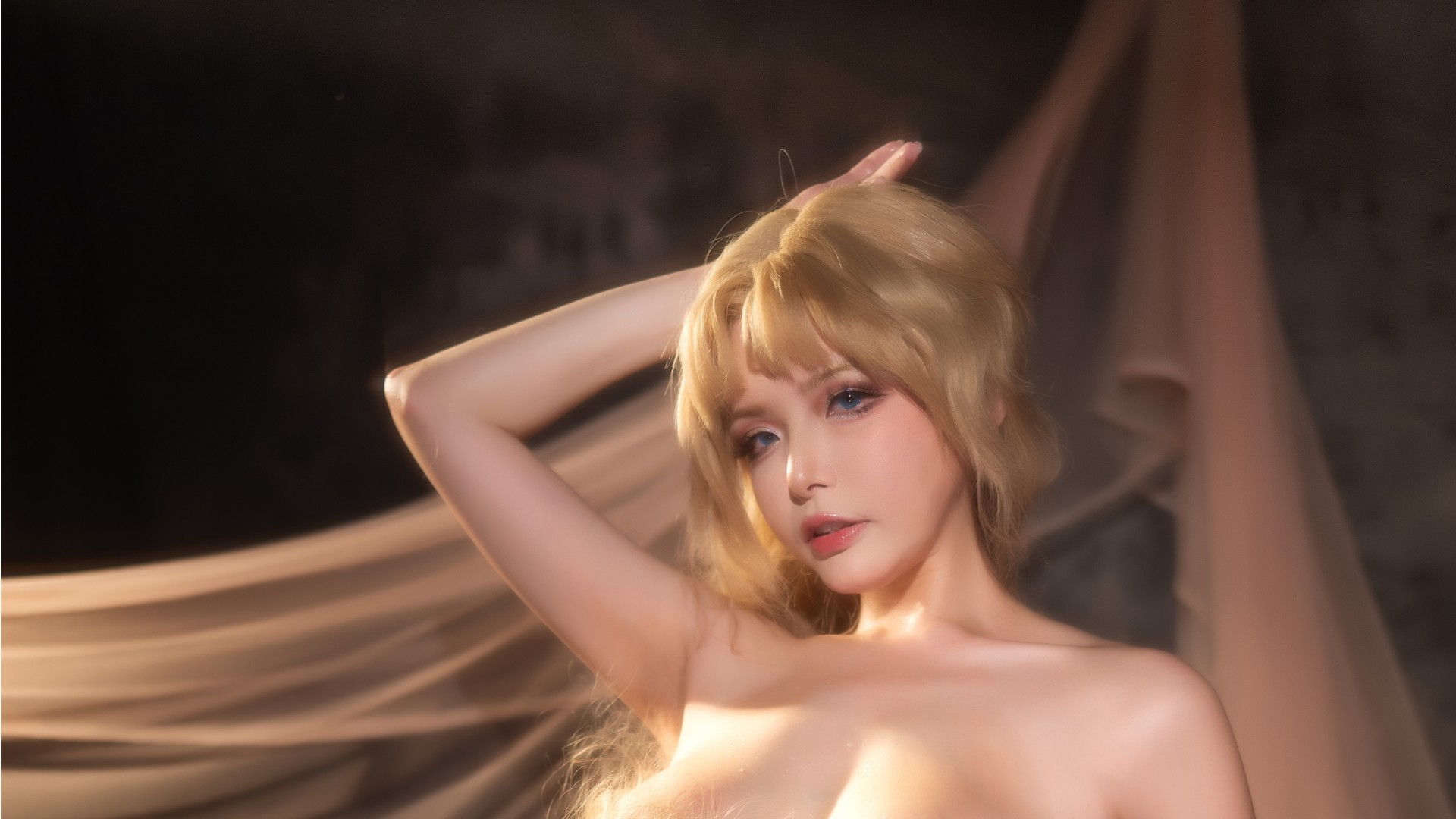 秋和柯基在线看图，温泉边的仙女，在悄悄地和螺号细语