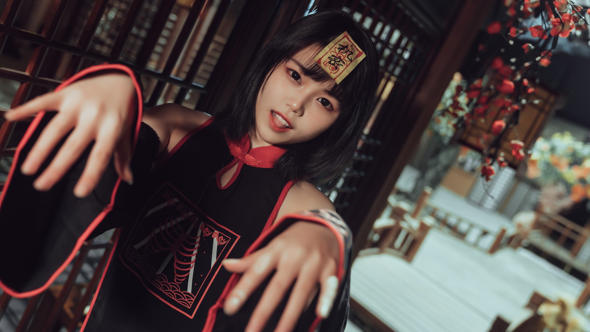 午夜的宴客，七月喵子正在等待神秘的客人